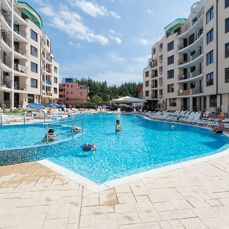 ❤wifi❤studio With Kitchen&balcony Pool View❤ye❤ Apartament *