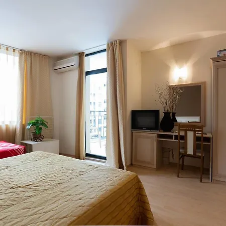 Apartament ❤wifi❤studio With Kitchen&balcony Pool View❤ye❤ Sunny Beach