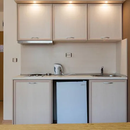Apartament ❤wifi❤studio With Kitchen&balcony Pool View❤ye❤ *